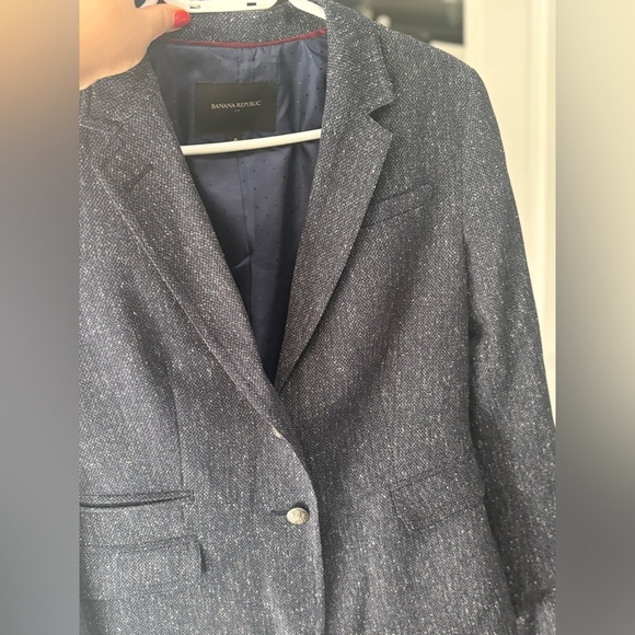 Banana Republic size 6 Blazer in blue just beautiful classic blazer well made - Picture 4 of 11